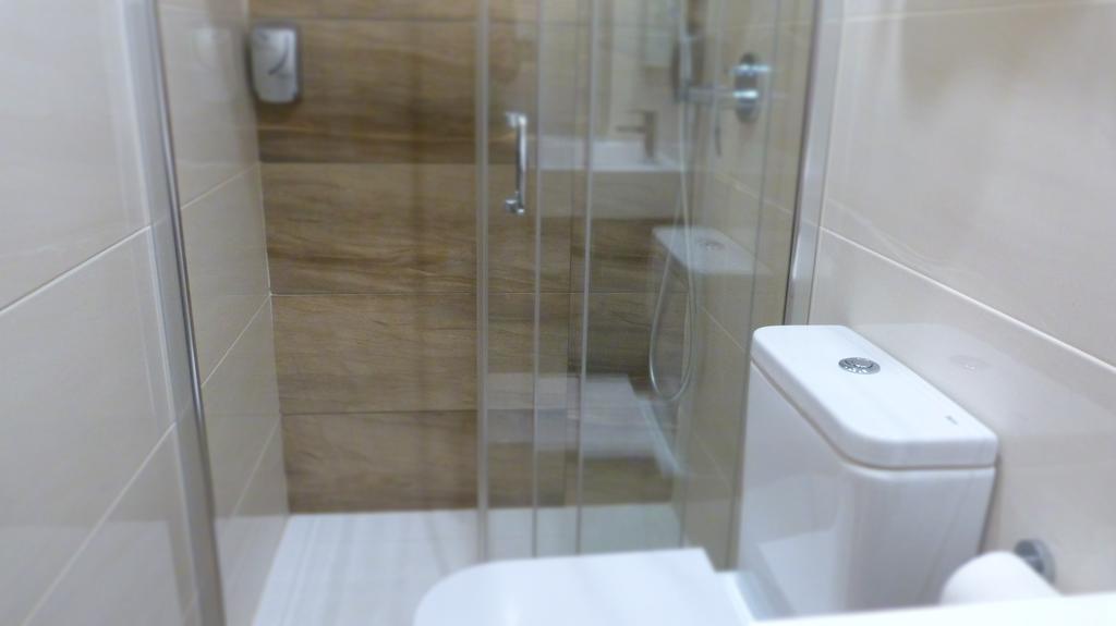 Single Room,394195716:JPEG